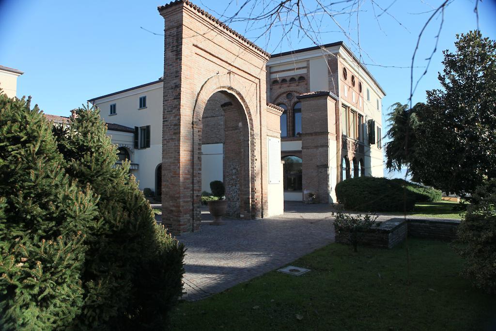 Villa Santa Maria Dell'Arco - Centro Oreb Cazzago San Martino Ngoại thất bức ảnh