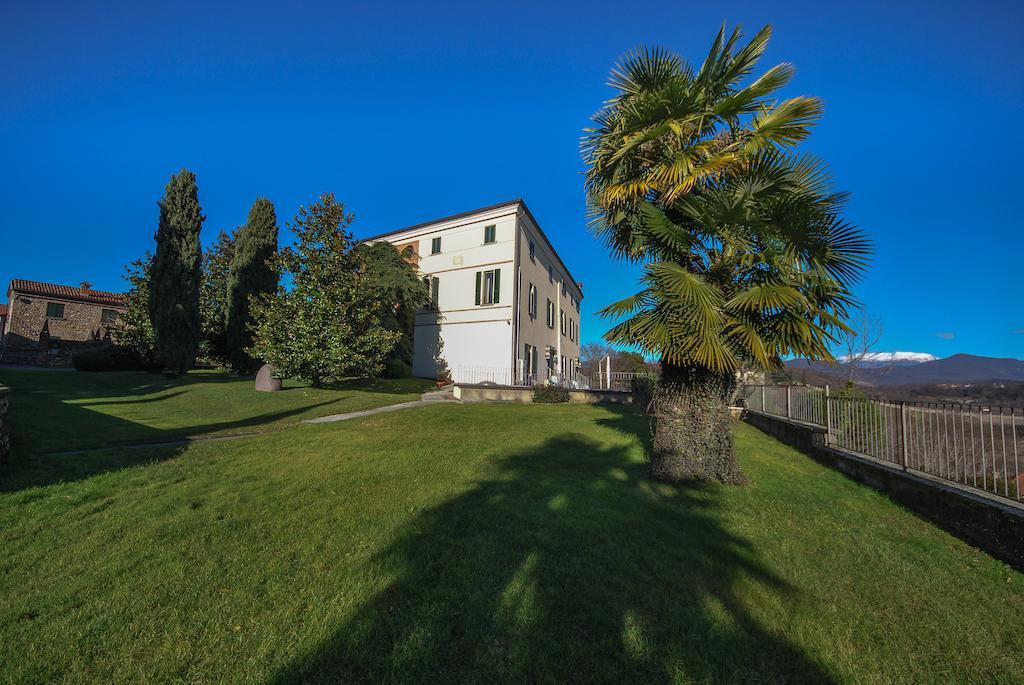 Villa Santa Maria Dell'Arco - Centro Oreb Cazzago San Martino Ngoại thất bức ảnh