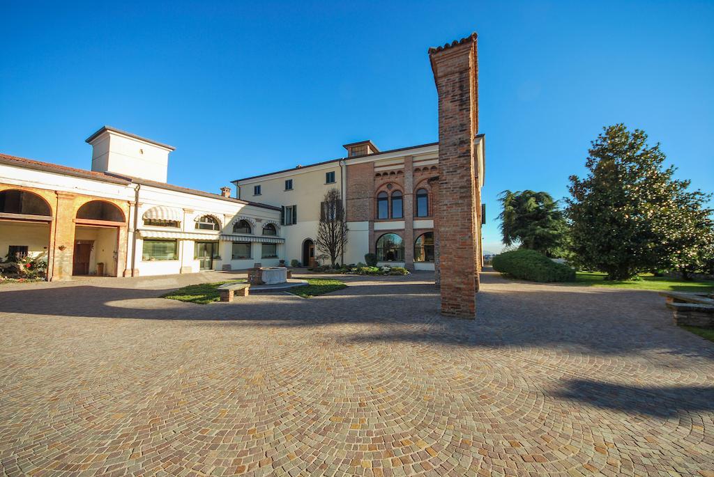 Villa Santa Maria Dell'Arco - Centro Oreb Cazzago San Martino Ngoại thất bức ảnh