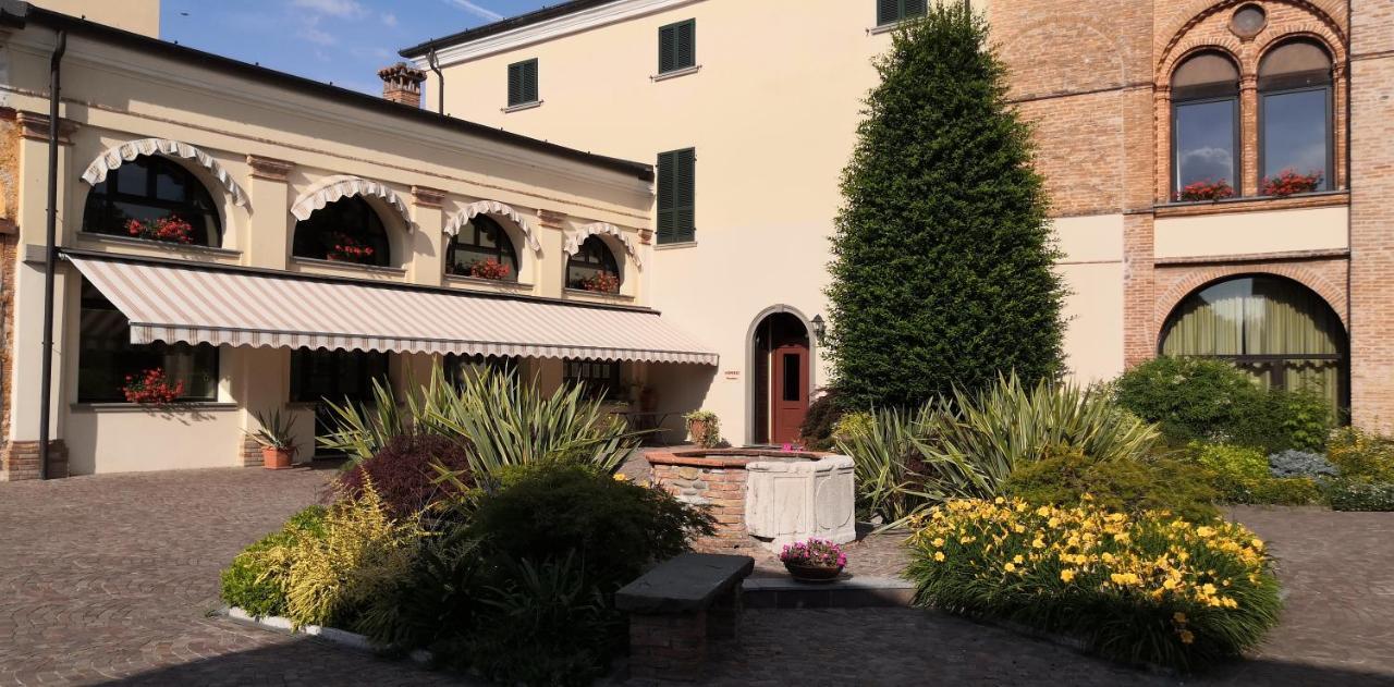 Villa Santa Maria Dell'Arco - Centro Oreb Cazzago San Martino Ngoại thất bức ảnh