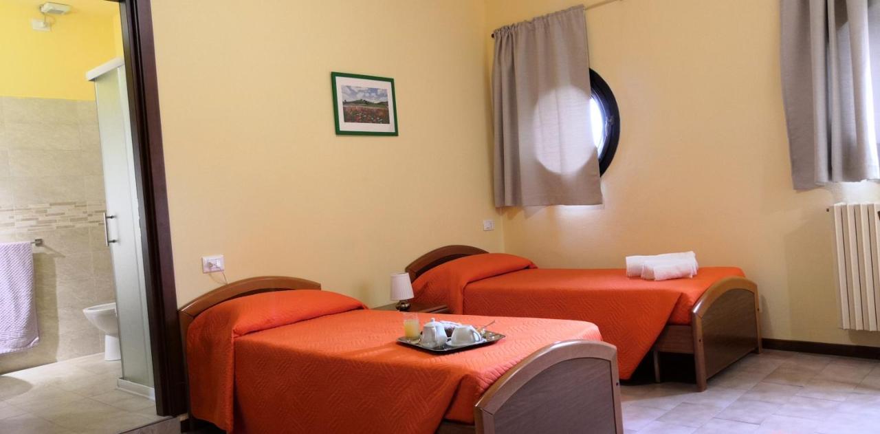 Villa Santa Maria Dell'Arco - Centro Oreb Cazzago San Martino Ngoại thất bức ảnh